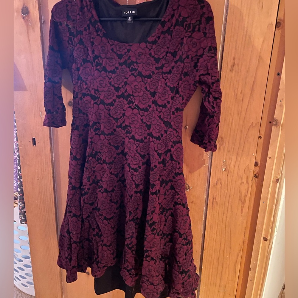 Damask Rose Fluted Dress with Lace Sleeves